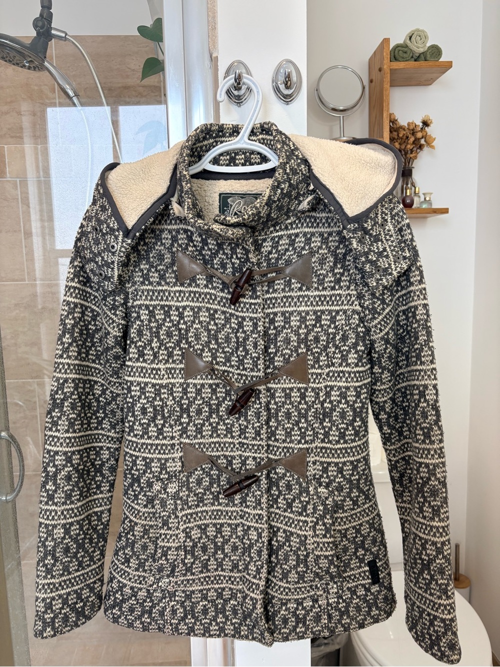 Women’s Roots Coat in Black & Cream